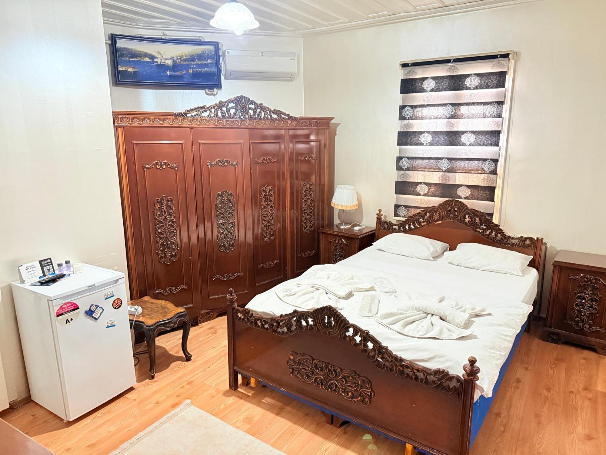 Oez Butik Otel Antik Kent Myrleia Mudanya Eksteriør billede