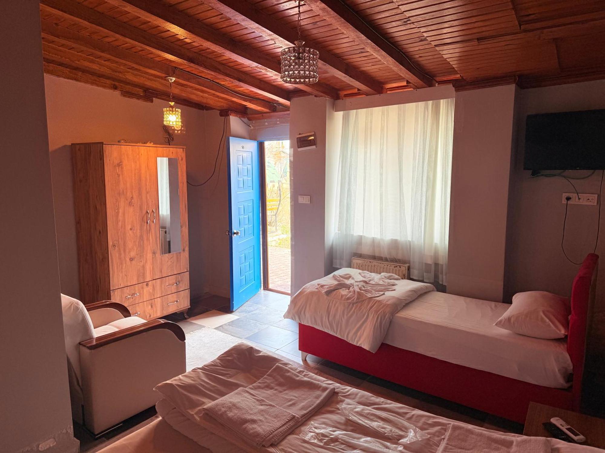 Oez Butik Otel Antik Kent Myrleia Mudanya Eksteriør billede